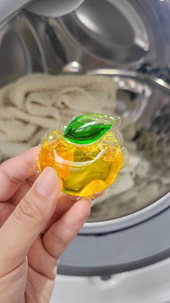 橘子工坊洗衣膠囊好溶解，只要一顆就可以